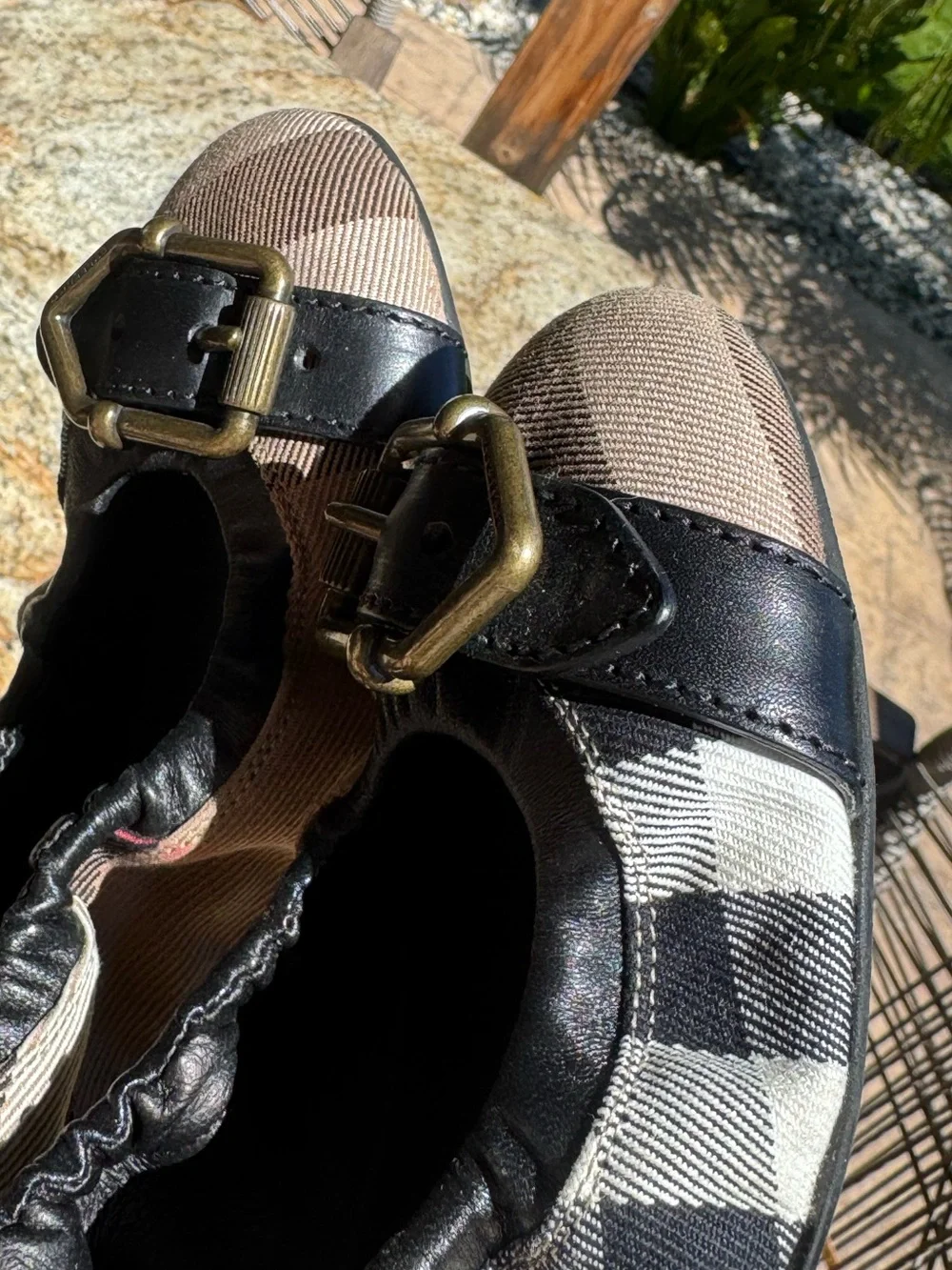 Burberry Nova Check Ballet Flats Buckle Plaid Canvas & Black Leather EU 38 US 7.